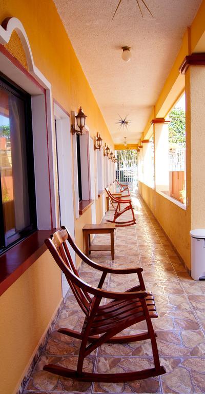Uw Oasis Hotel La Ceiba Zewnętrze zdjęcie