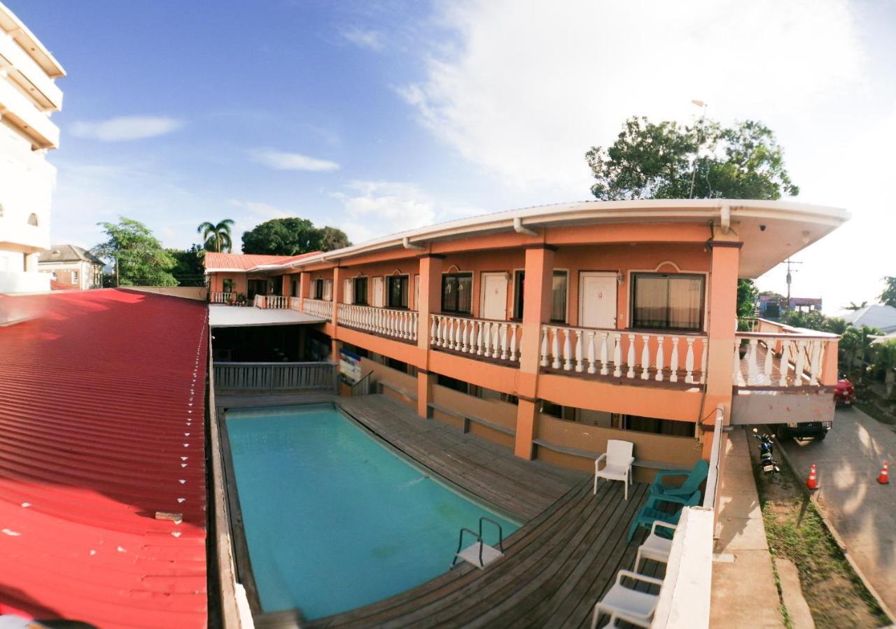 Uw Oasis Hotel La Ceiba Zewnętrze zdjęcie
